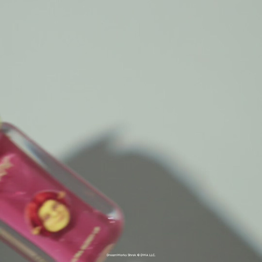 shrek ultra sijajni balzam za ustnice